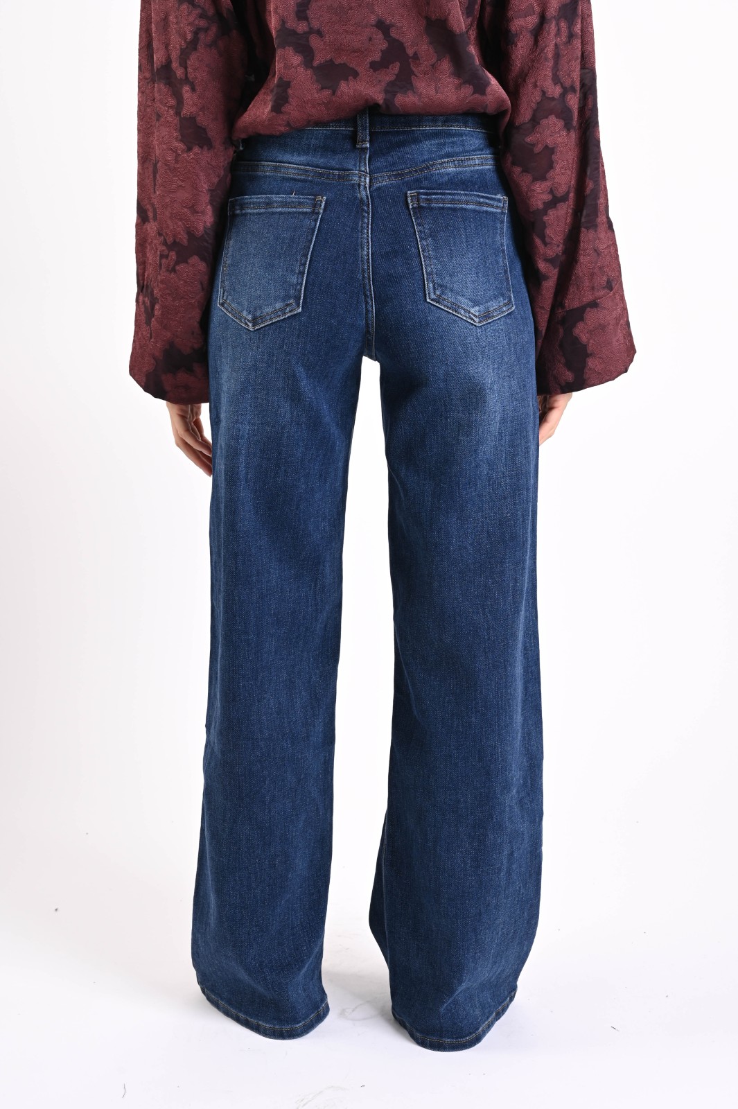 JEANS DRITTI - immagine 4