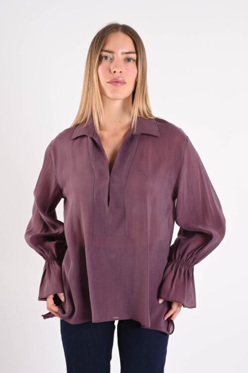 BLUSA CON MANICHE A CAMPANA