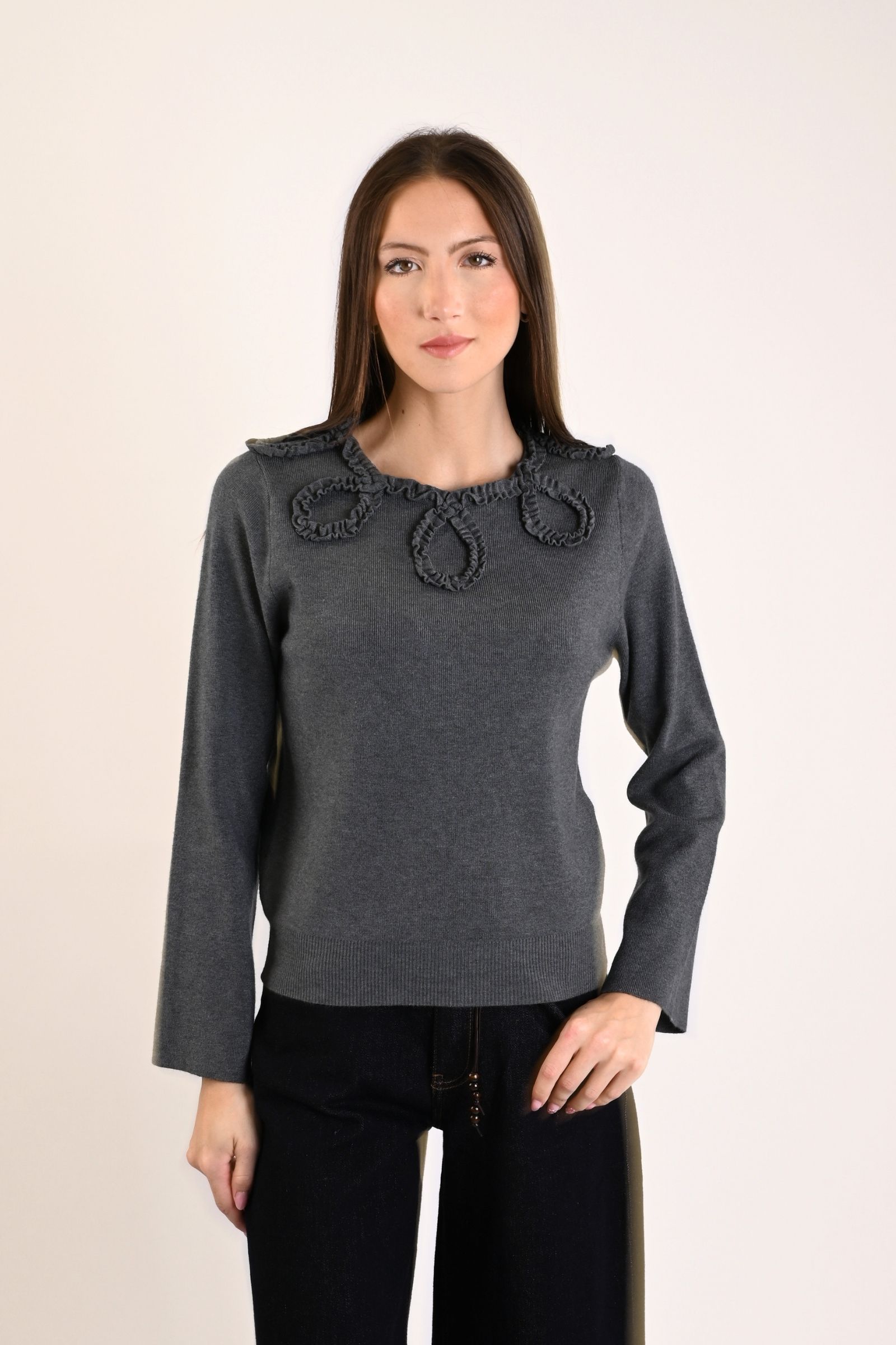 136 MAGLIA CON APPLICAZIONI FLOREALI 3D - Grey, TU