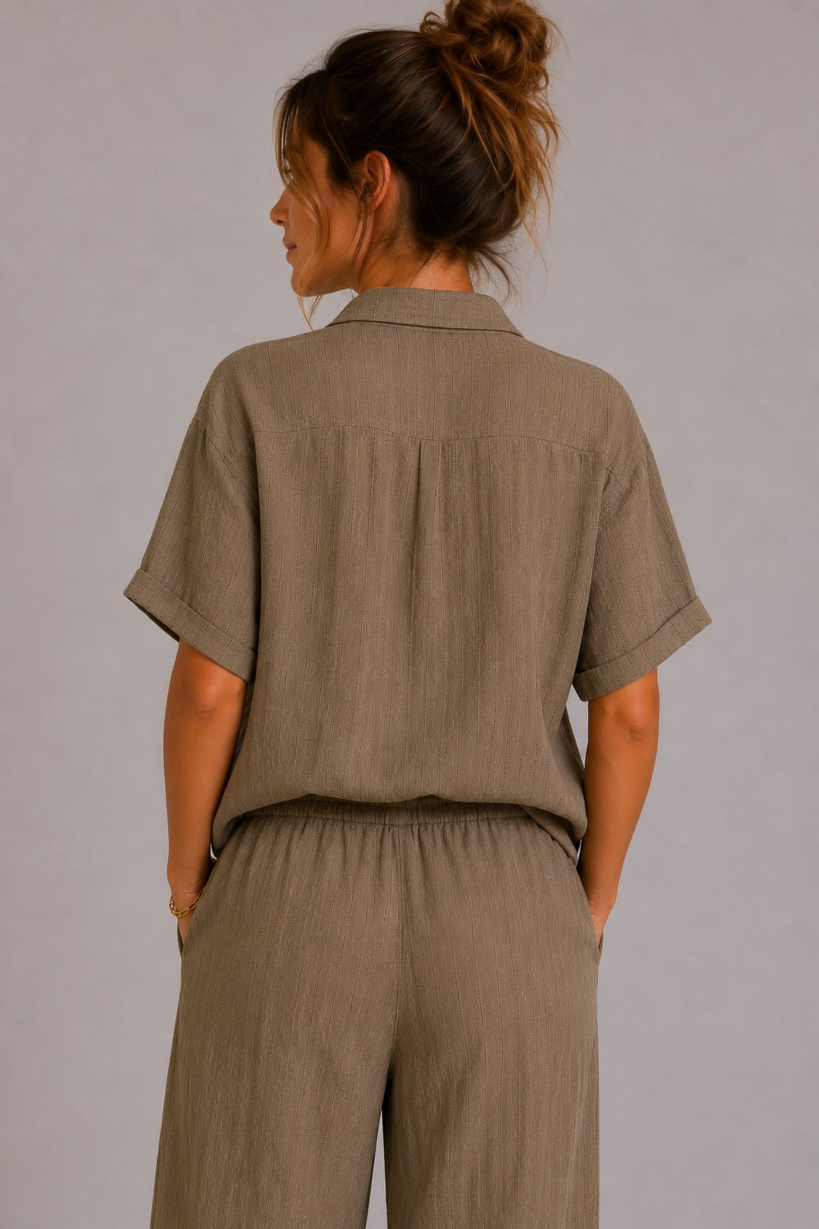 CAMICIA A MANICHE CORTE A RIGHE IN LINO - immagine 3