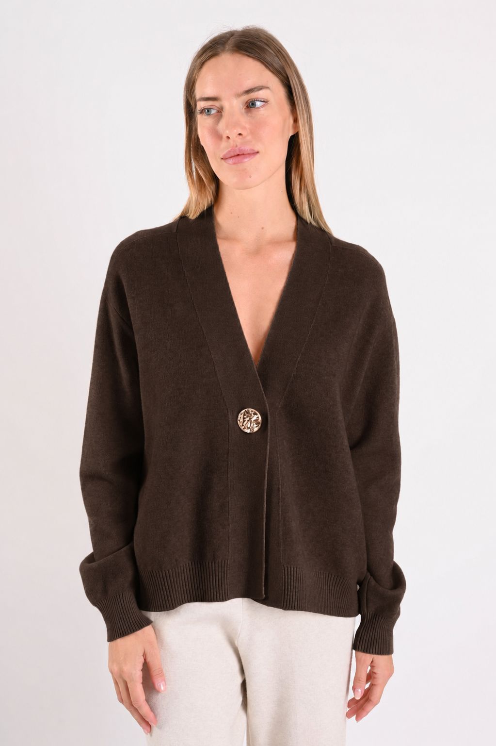 88908f8b-c33b-4658-8f65-5175c178c37e CARDIGAN CORTO CON BOTTONE - Moro, TU