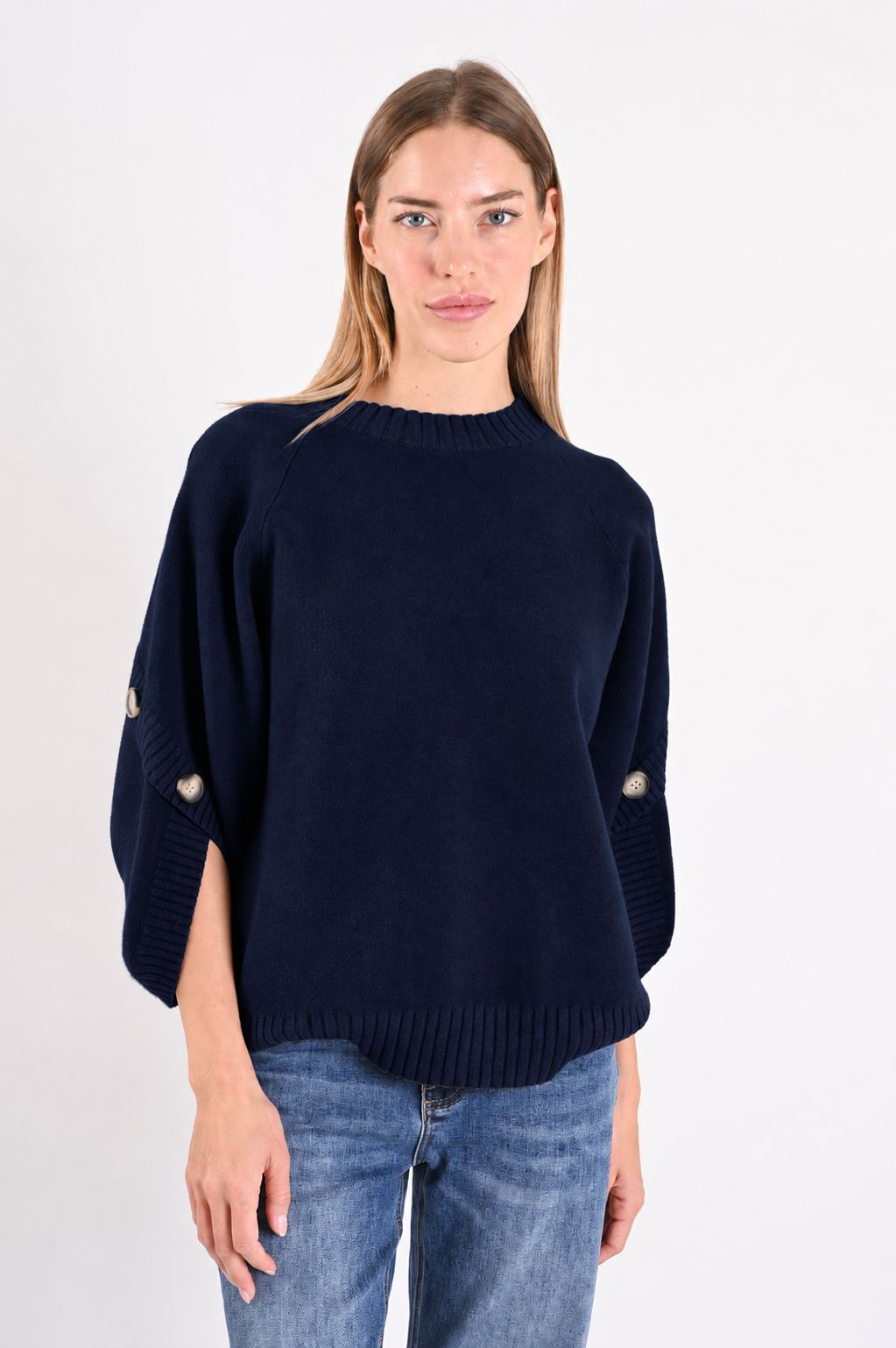 8c8c9099-5102-4860-8c0a-96fcdaa7ea40 MAGLIONE MORBIDO CON MANICHE A 3/4 E BOTTONI - Blu, TU