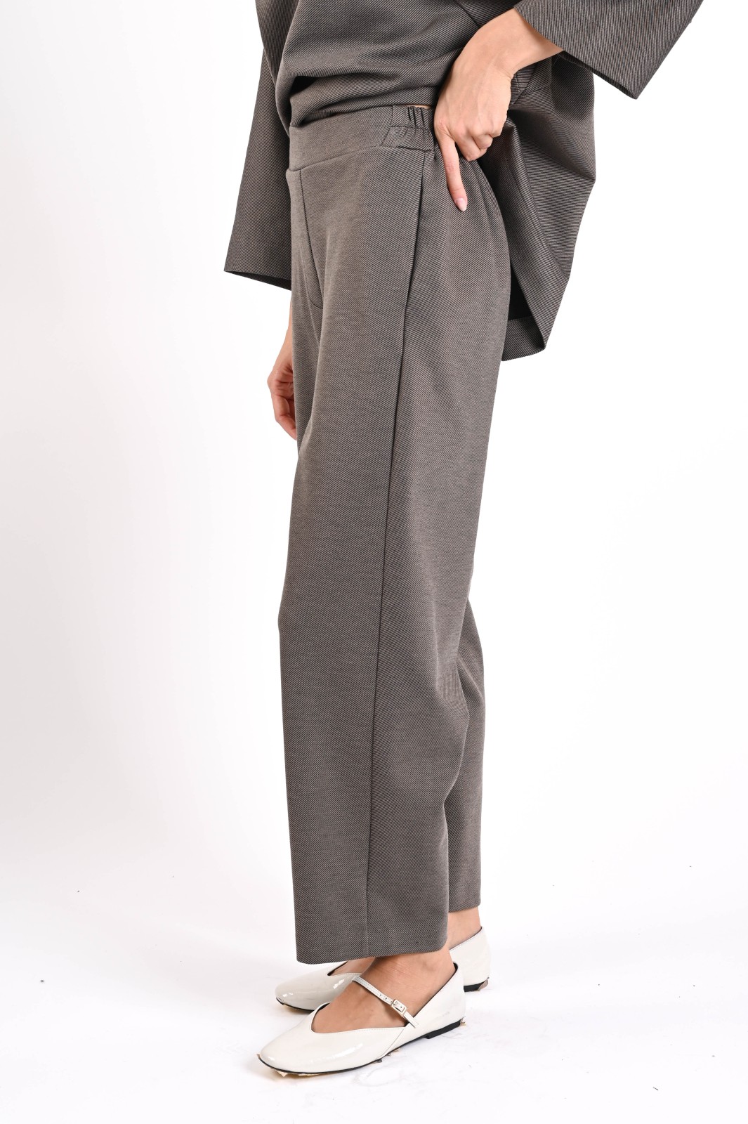 PANTALONI A SIGARETTA IN MAGLIA JERSEY - Image 2