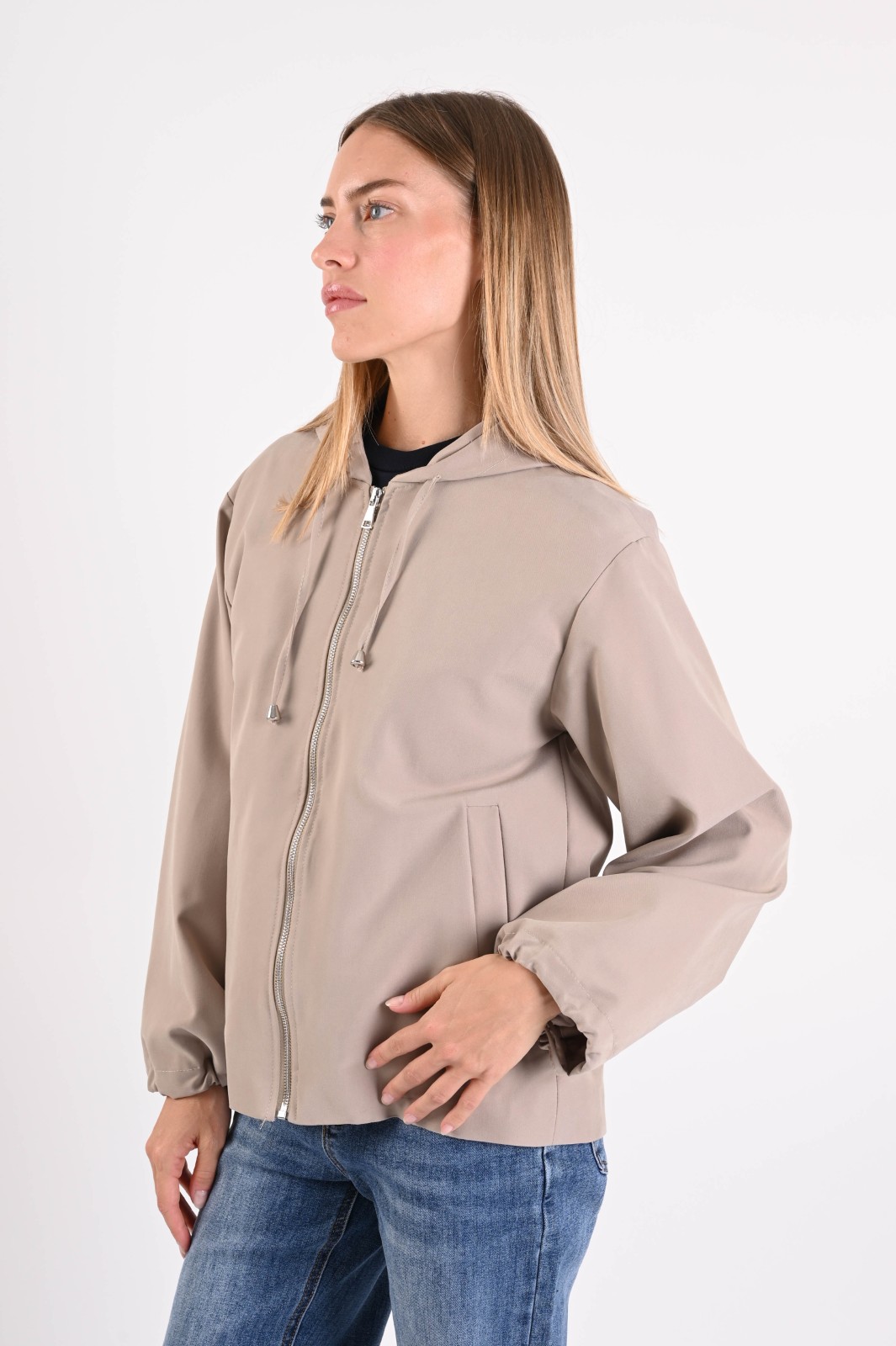 GIACCA BOMBER LEGGERA CON ZIP - immagine 3