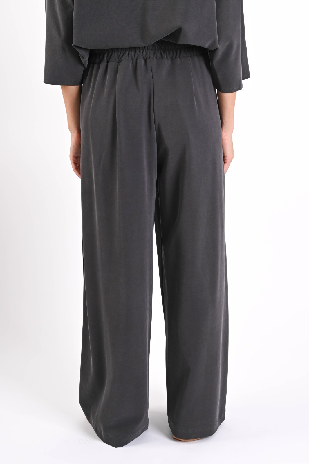 PANTALONE PALAZZO MORBIDO CON VITA ELASTICIZZATA - immagine 4