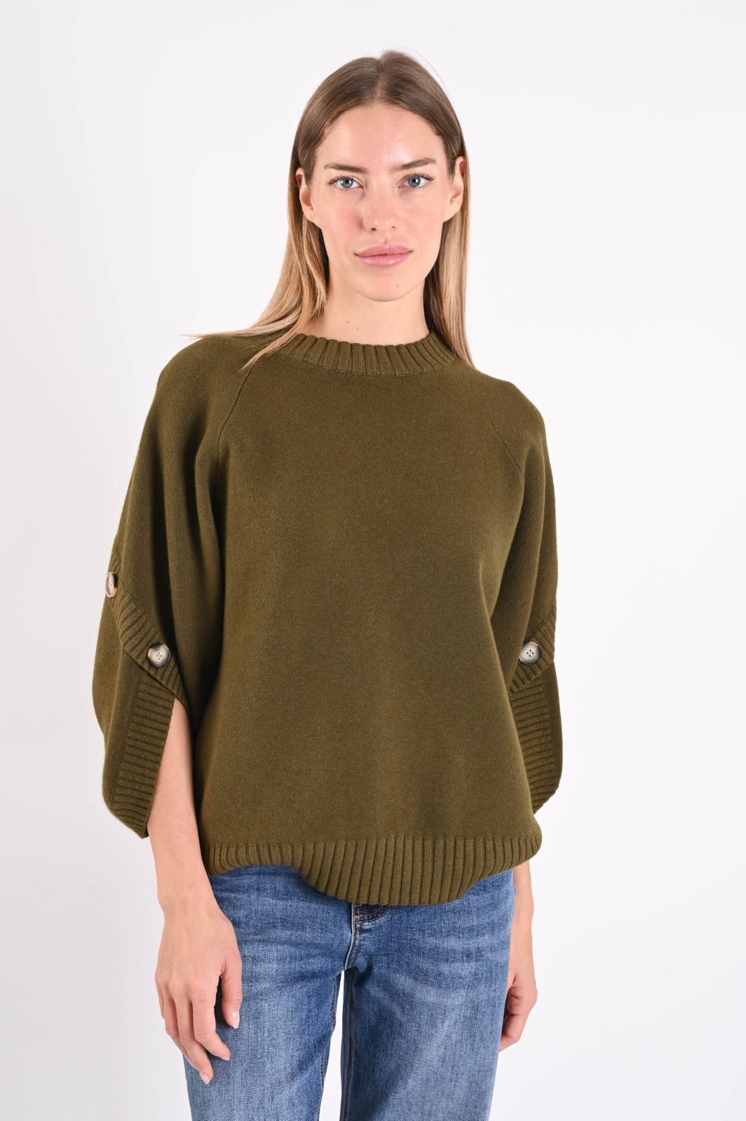 M26927-06_MILITARE MAGLIONE MORBIDO CON MANICHE A 3/4 E BOTTONI - Militare, TU