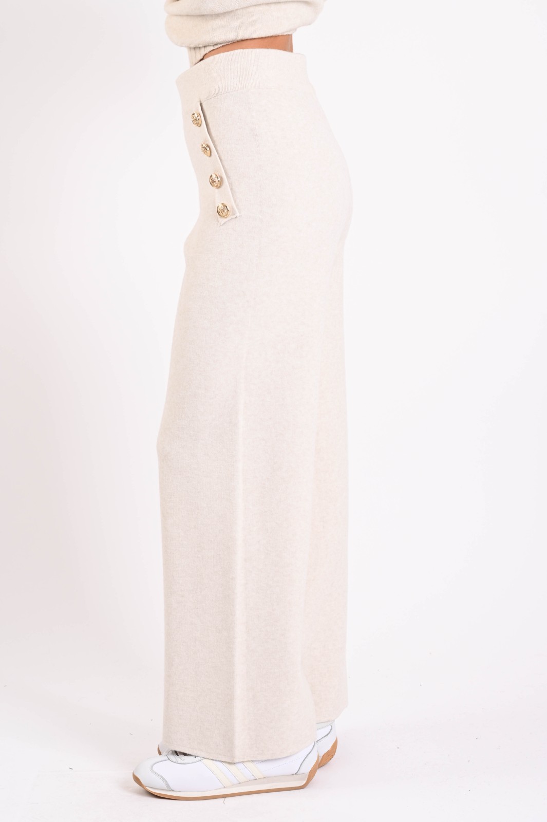 PANTALONI IN MAGLIA CON BOTTONI DORATI - immagine 2