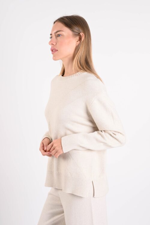 Alternative view of MAGLIONE GIROCOLLO CON DETTAGLI A ROMBI