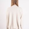 MAGLIONE CON SCOLLO A V E CUCITURA A VISTA - immagine 3