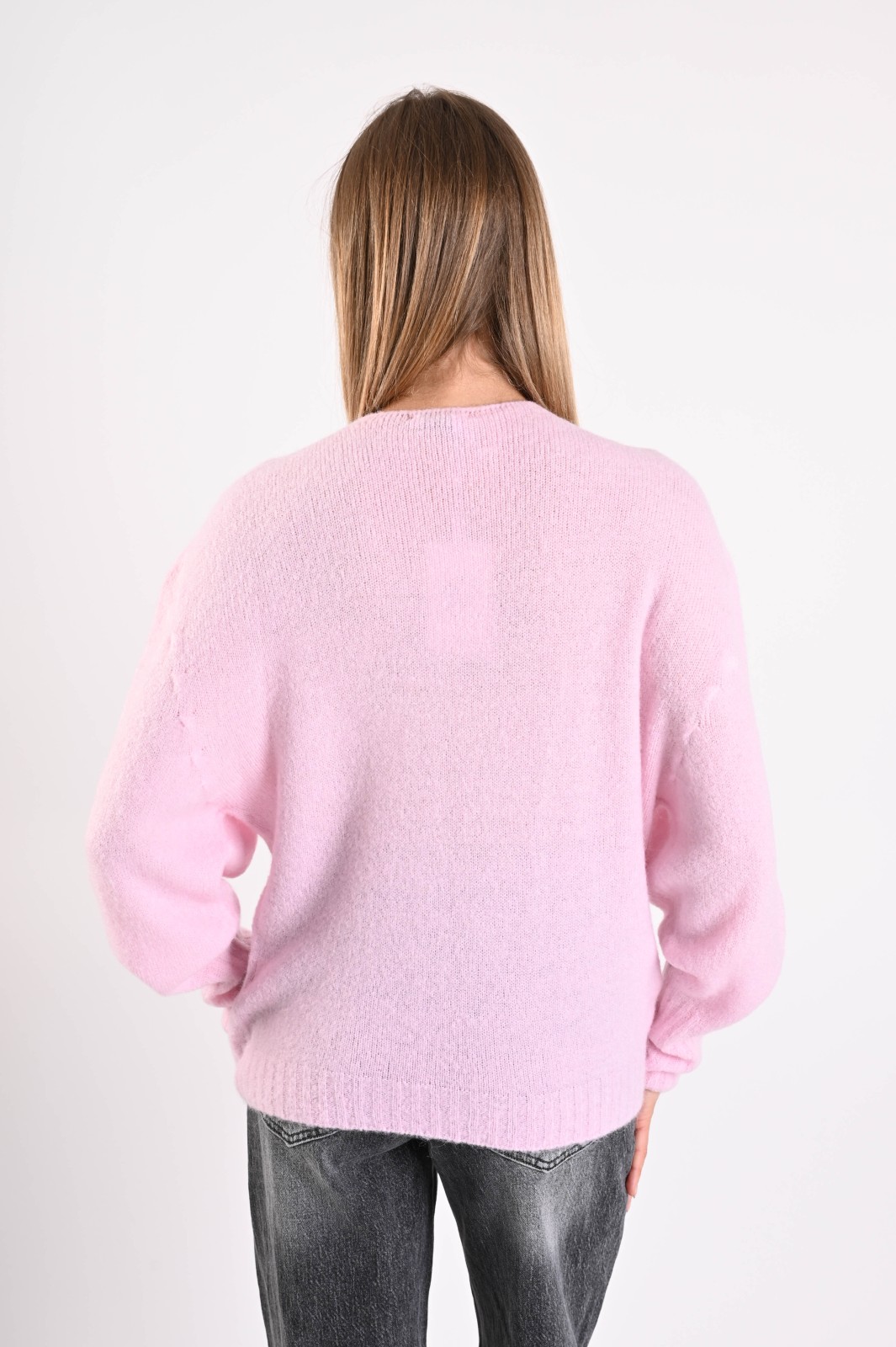 MAGLIONE CON SCOLLO A V E MANICHE A SBUFFO - immagine 3