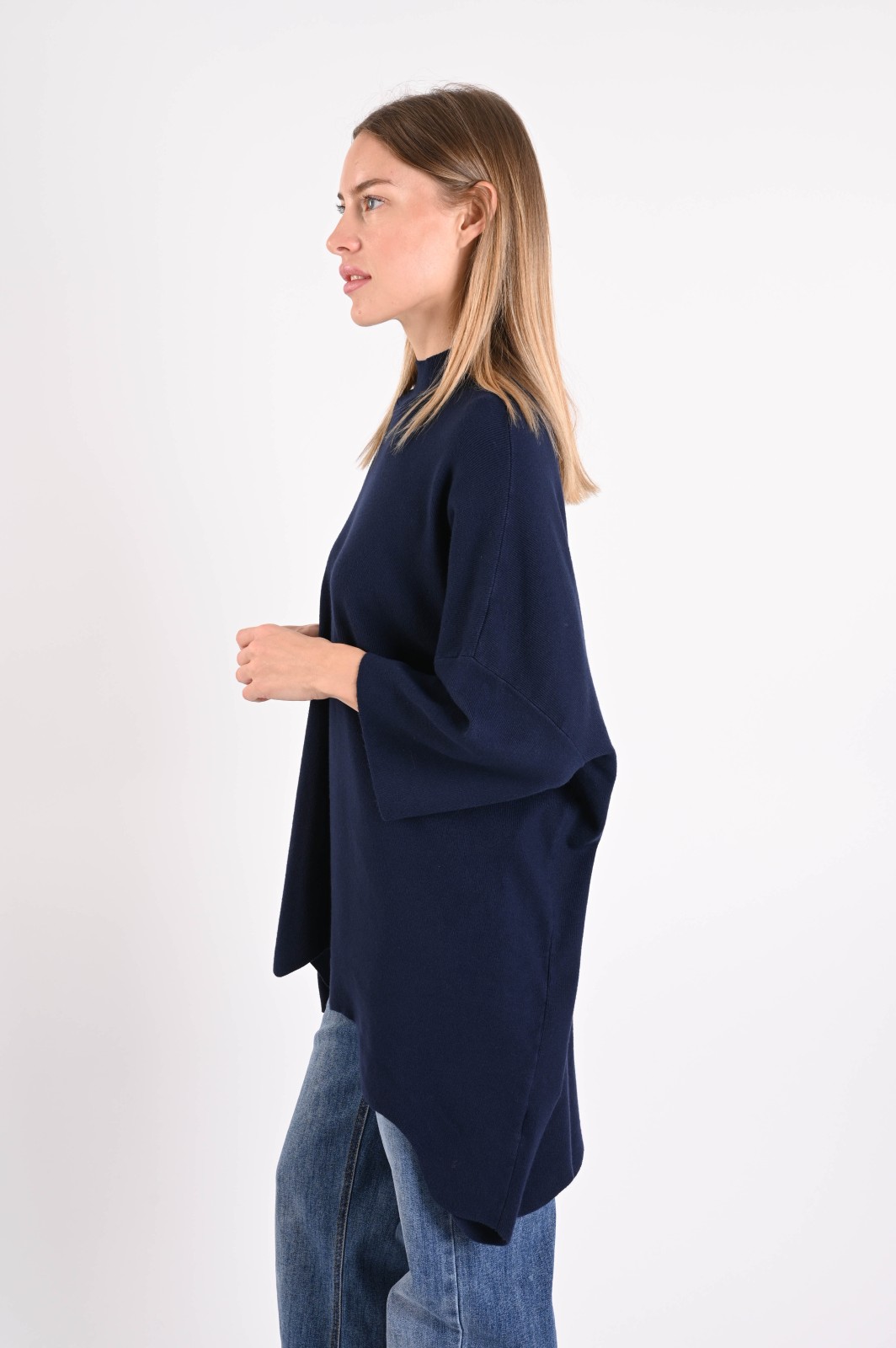 MAGLIA LUNGA CON MANICHE A 3/4 - immagine 2