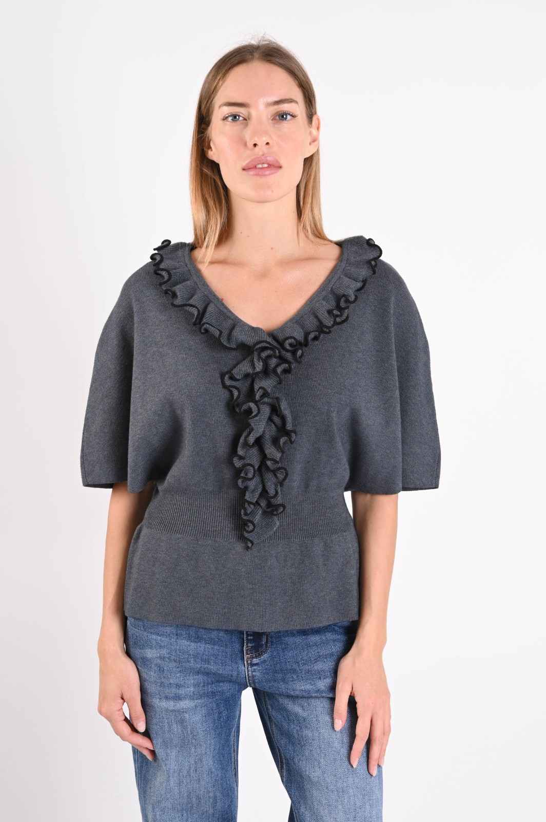U100108-06_GRIGIO MAGLIA CON VOLANT SULLO SCOLLO - Grigio, TU