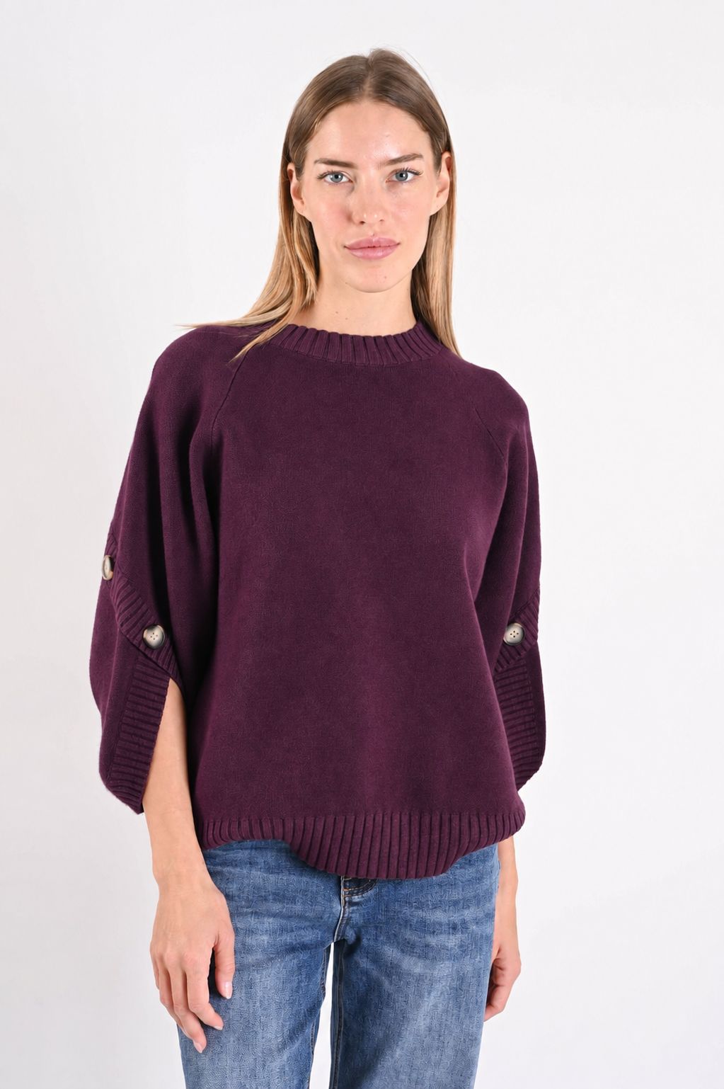 f98faf28-0152-496c-b683-79c9aa691504 MAGLIONE MORBIDO CON MANICHE A 3/4 E BOTTONI - Prugna, TU