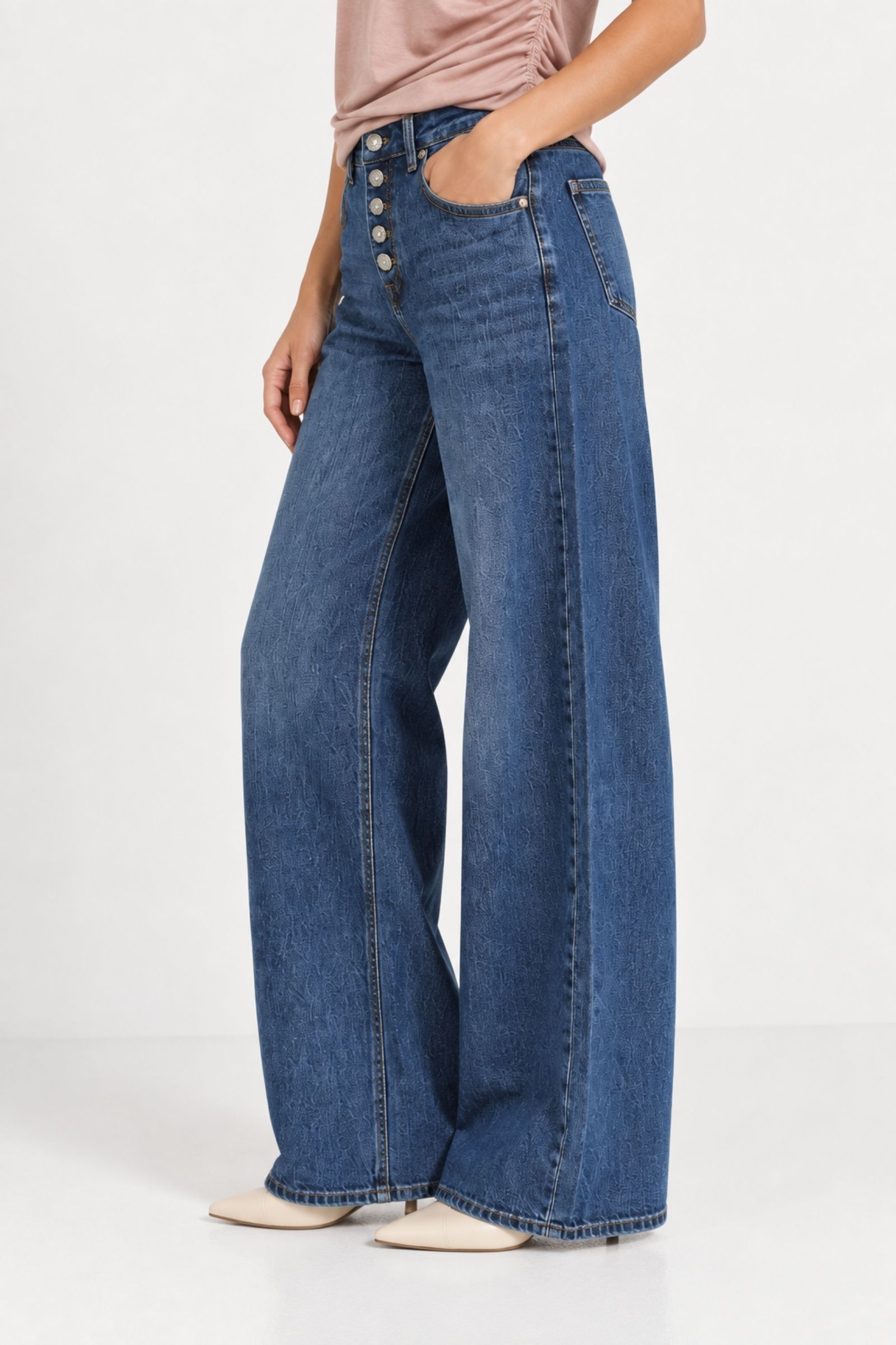JEANS CON BOTTONI FRONTALI - immagine 3