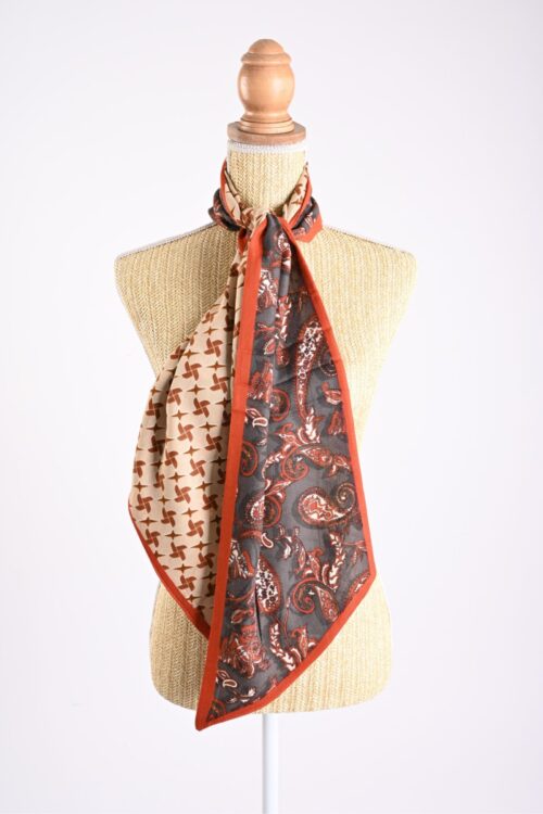 Alternative view of SCIARPA DOUBLE FACE FANTASIA PAISLEY