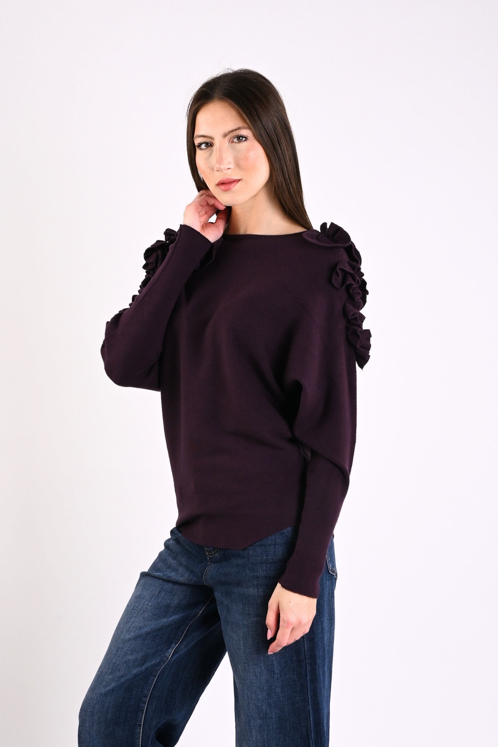 MAGLIA CON DECORAZIONI VOLANT SULLE SPALLE - immagine 4