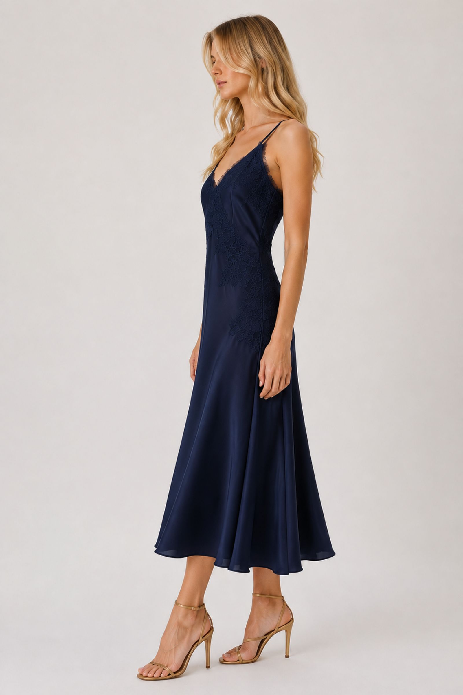 6 ABITO IN SATIN CON INSERTI IN PIZZO - Blu, S