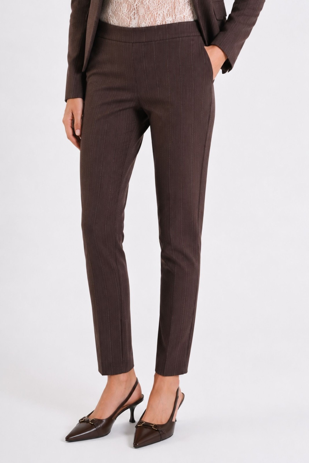 PANTALONE GESSATO IN TESSUTO COMFORT - immagine 2