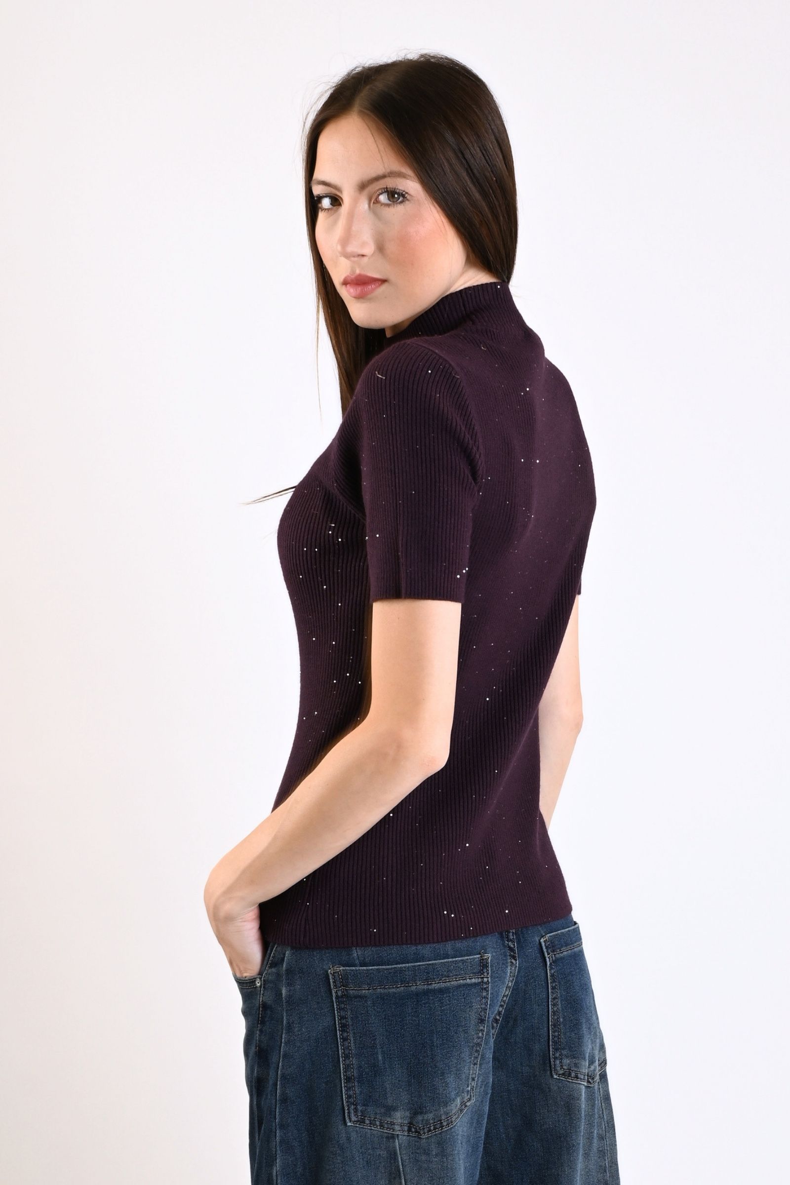 MAGLIA MEZZE MANICHE A COSTINE ADERENTE CON MICRO PAILLETTES - immagine 3
