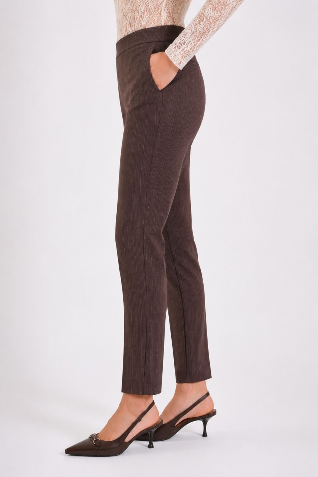 PANTALONE GESSATO IN TESSUTO COMFORT - immagine 3