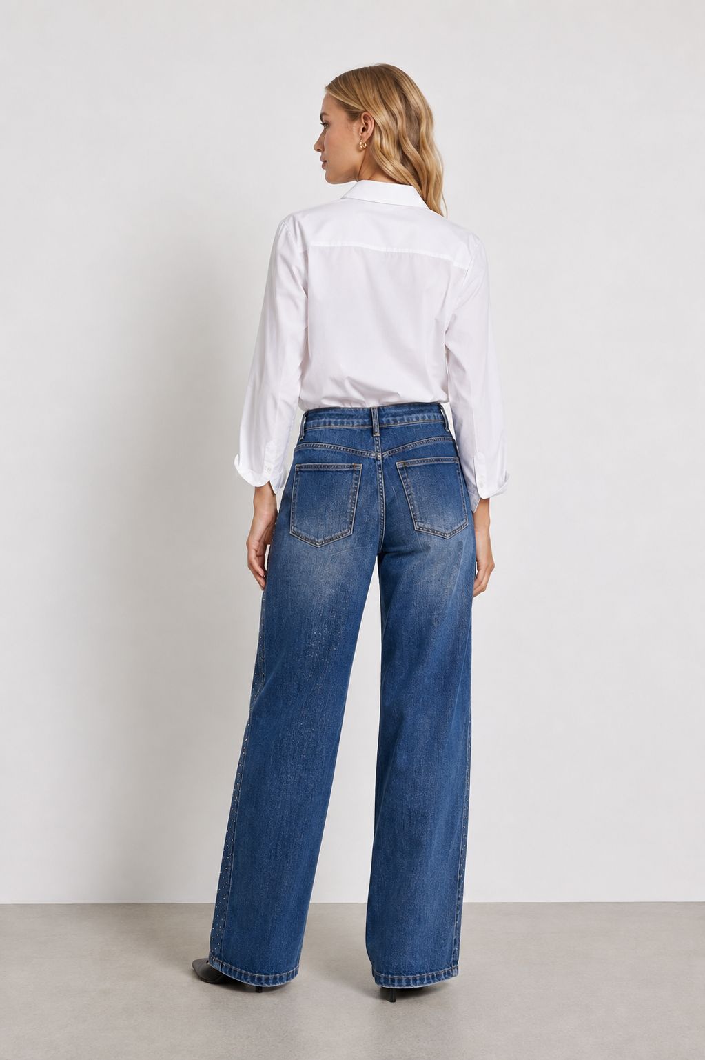 JEANS CON STRASS ALL-OVER - immagine 3