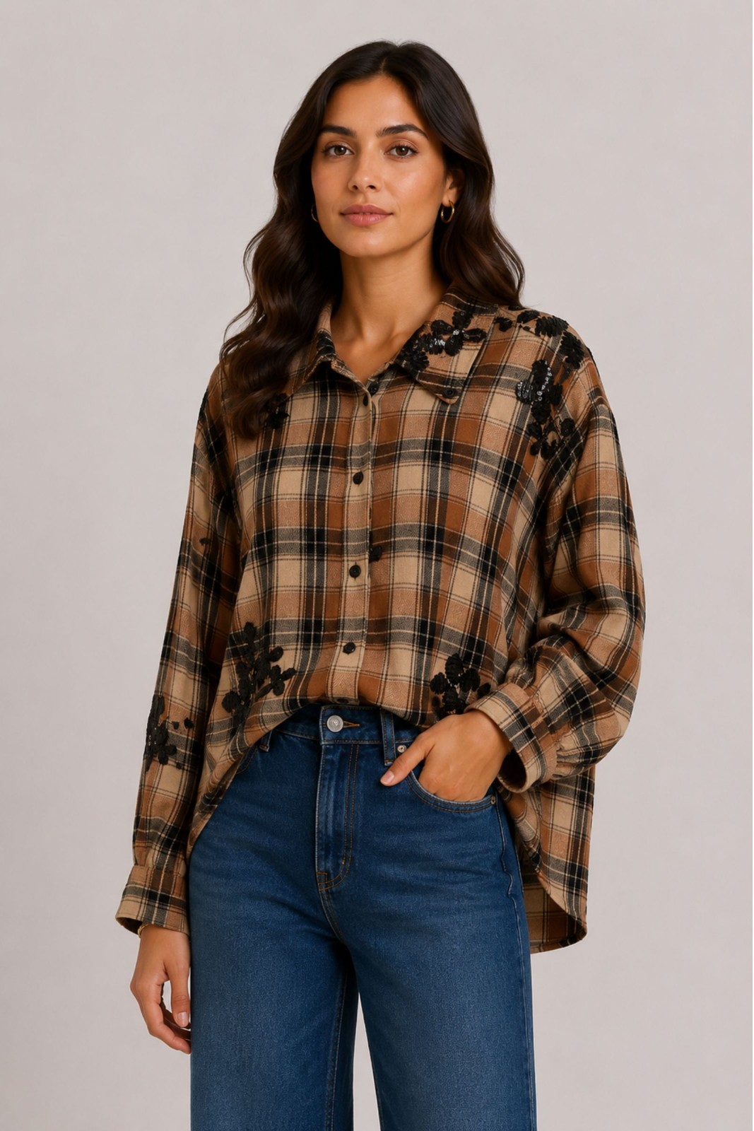 CAMICIA A QUADRI CON APPLICAZIONI DI PAILLETTES