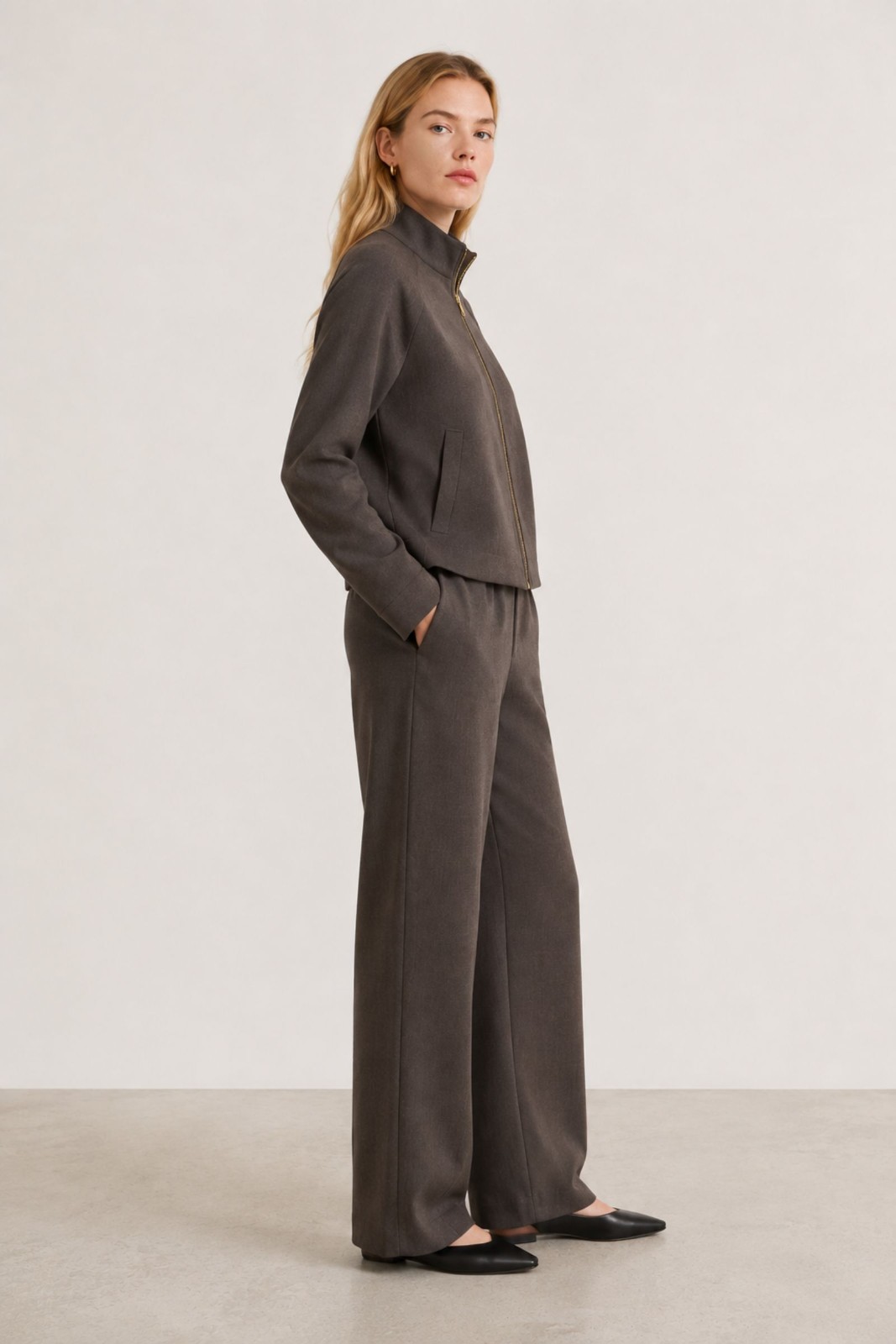 PANTALONI IN TESSUTO A SIGARETTA - immagine 2