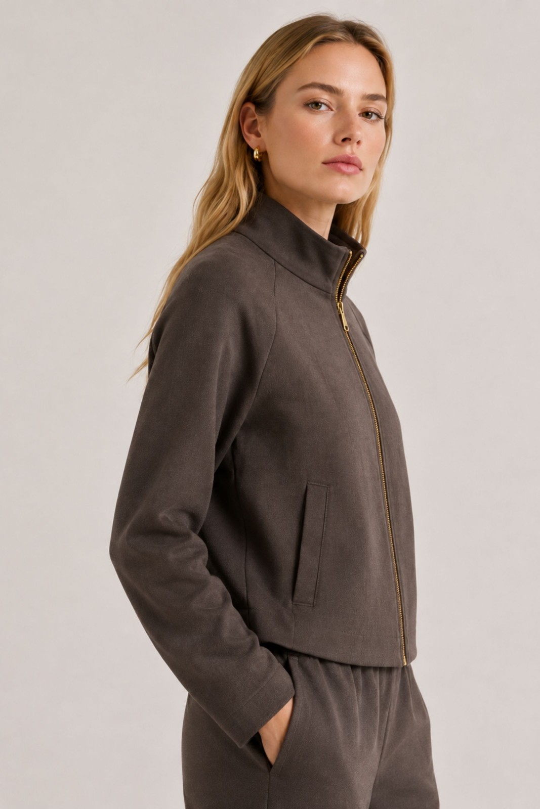 GIACCA CON ZIP - immagine 2