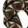 FOULARD FANTASIA GEOMETRICA CON DETTAGLIO PERLA - immagine 2