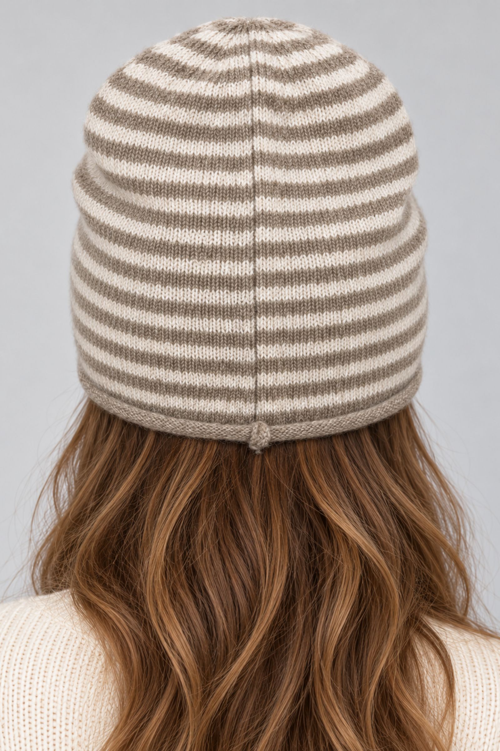 BERRETTO IN MAGLIA A RIGHE - immagine 2