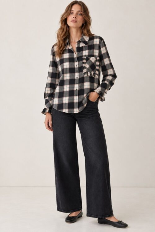 Alternative view of CAMICIA A QUADRI CON ROUCHES E TASCHINO