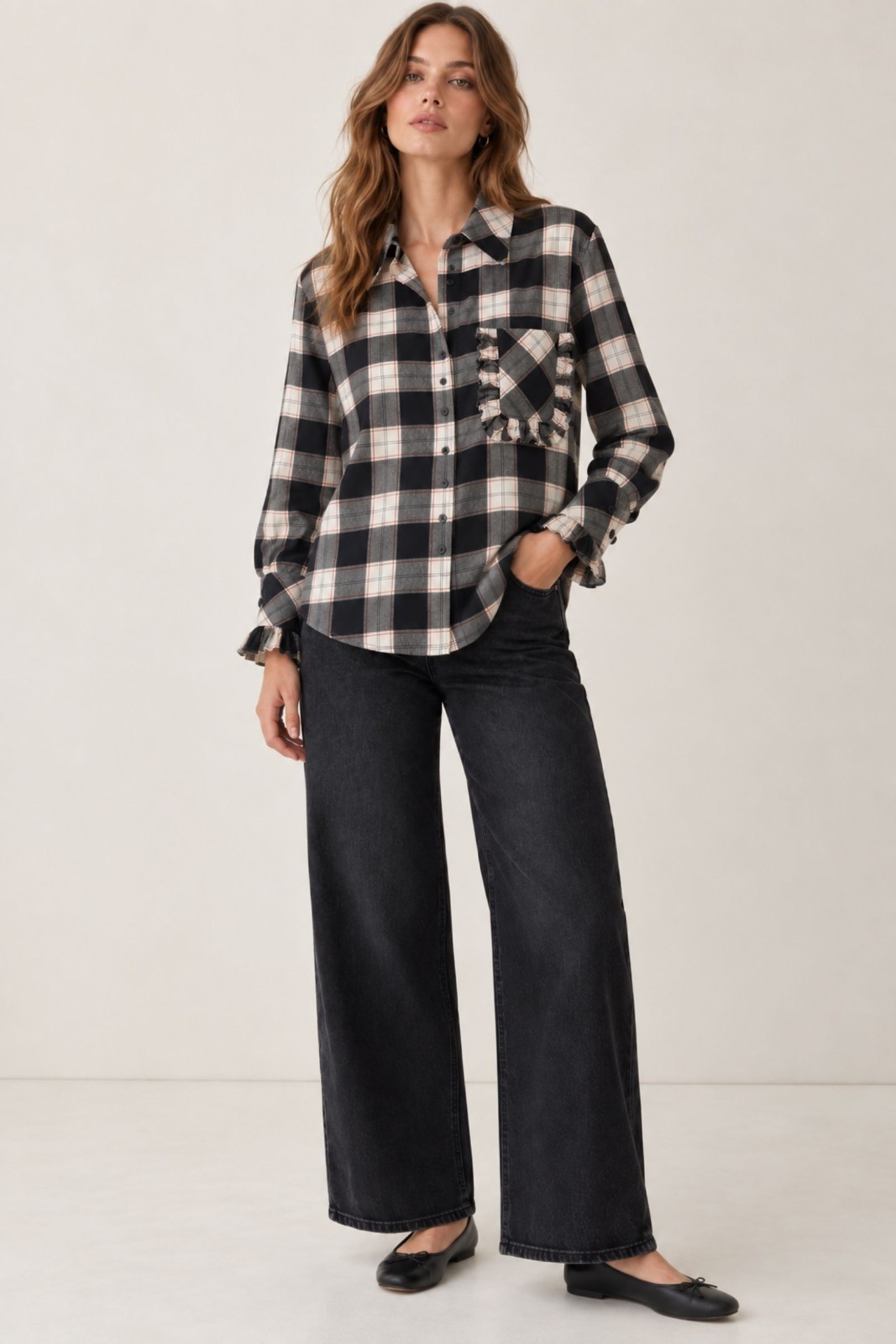 CAMICIA A QUADRI CON ROUCHES E TASCHINO - immagine 2