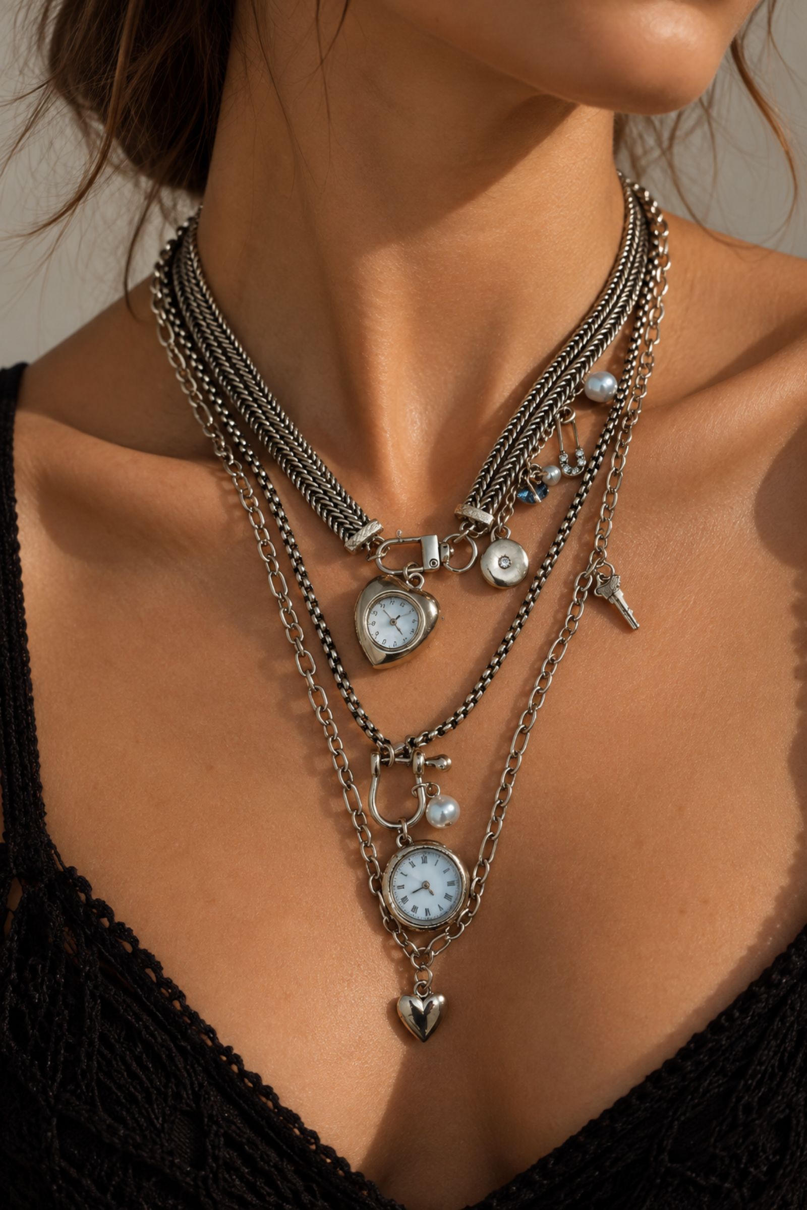 COLLANA MULTIFILO CON CHARMS - immagine 2