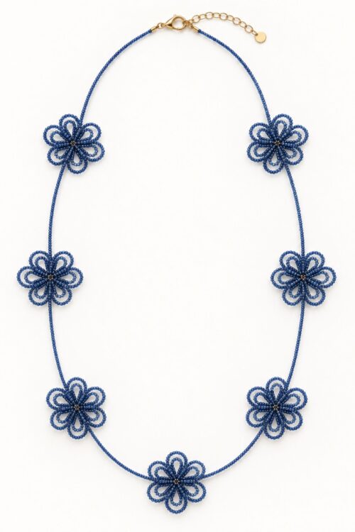 COLLANA LUNGA CON FIORI DI PERLINE
