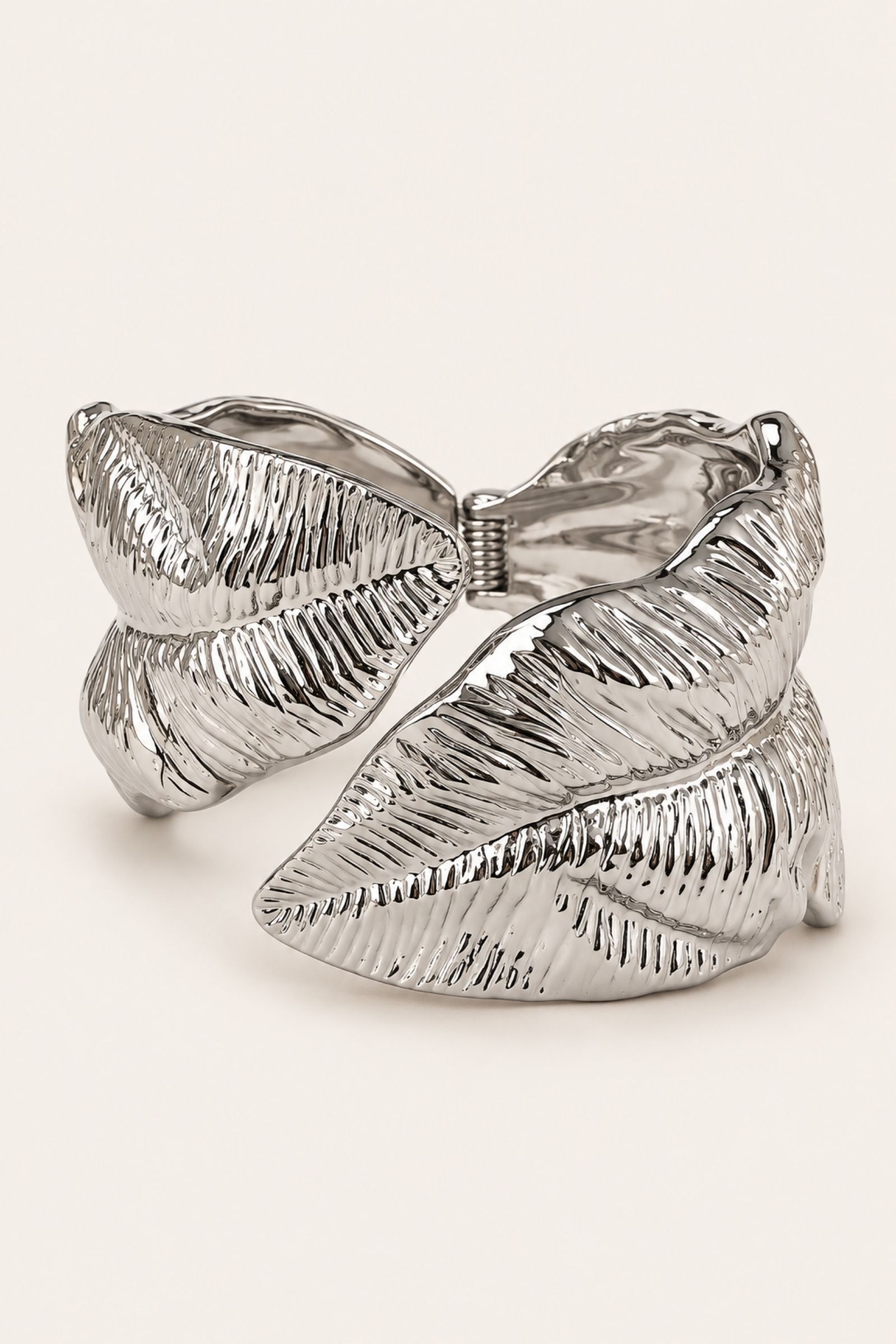 BRACCIALE RIGIDO FOGLIE