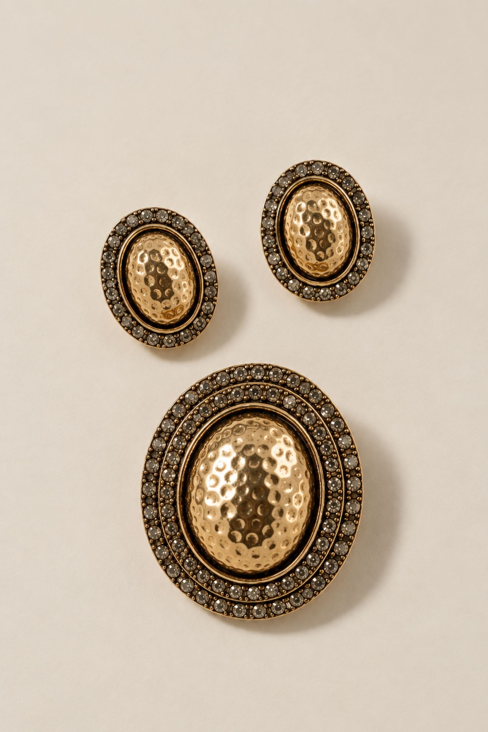 SET ORECCHINI E SPILLA CON STRASS - immagine 2