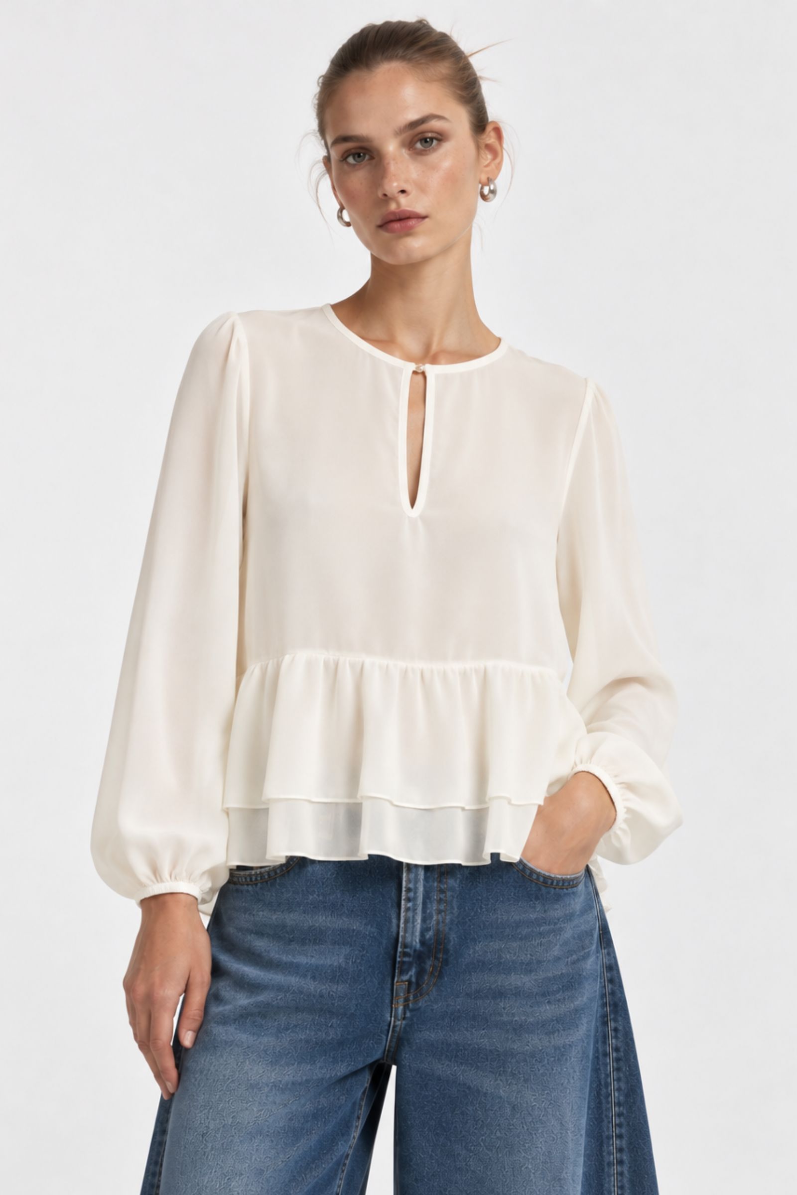 BLUSA SVASATA CON BALZA