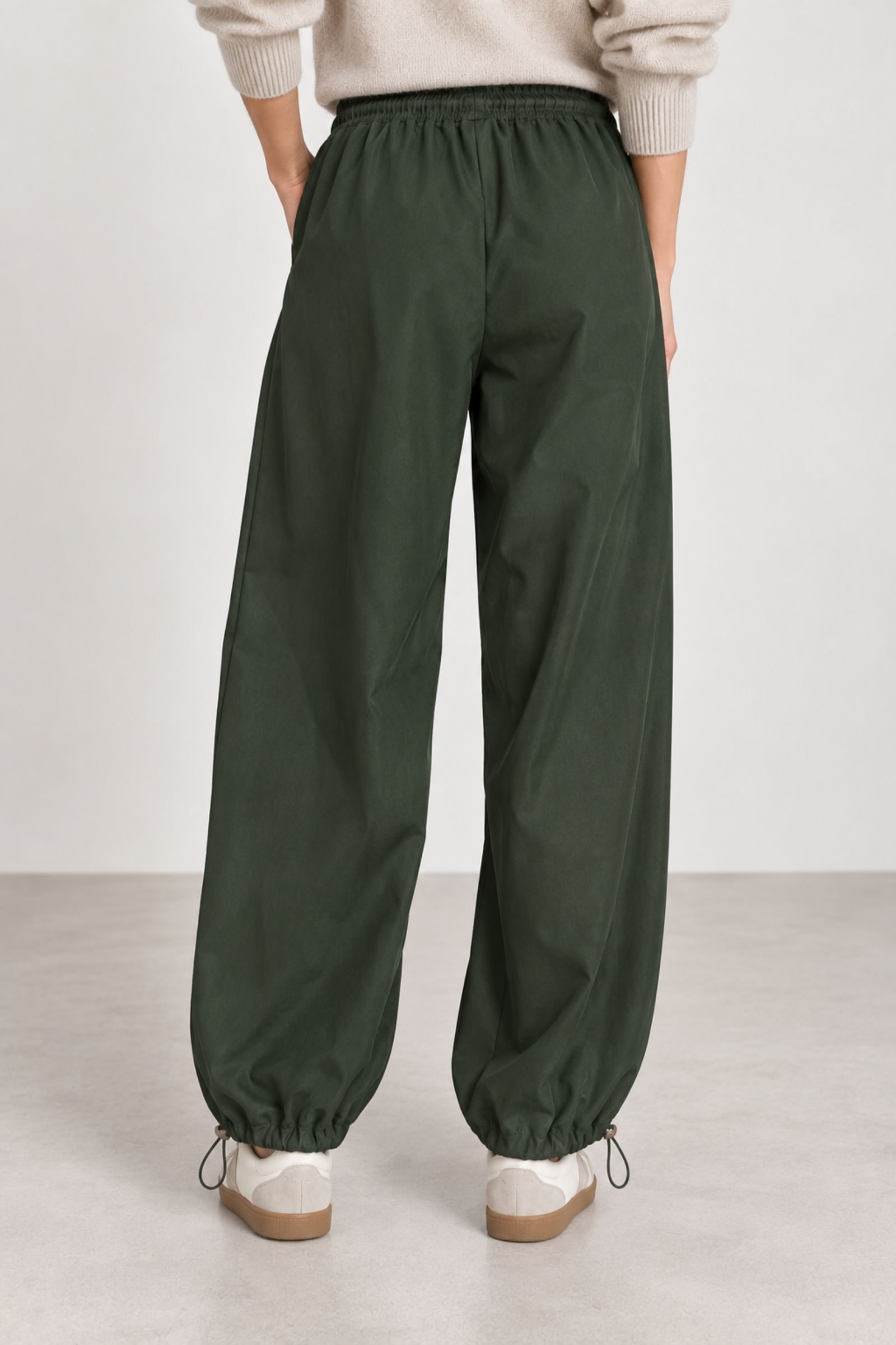 PANTALONI JOGGER CON COULISSE REGOLABILE - immagine 3