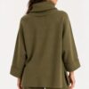 MAGLIA OVERSIZE CON COLLO AMPIO E TASCHE - immagine 2