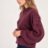 MAGLIA CON FIORI 3D E PAILLETTES - immagine 2