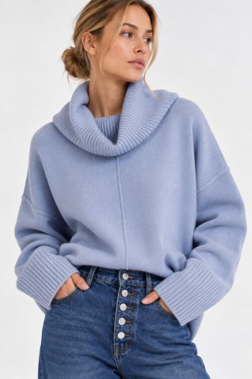 MAGLIA CON COLLETTO STACCABILE E MANICHE AMPIE
