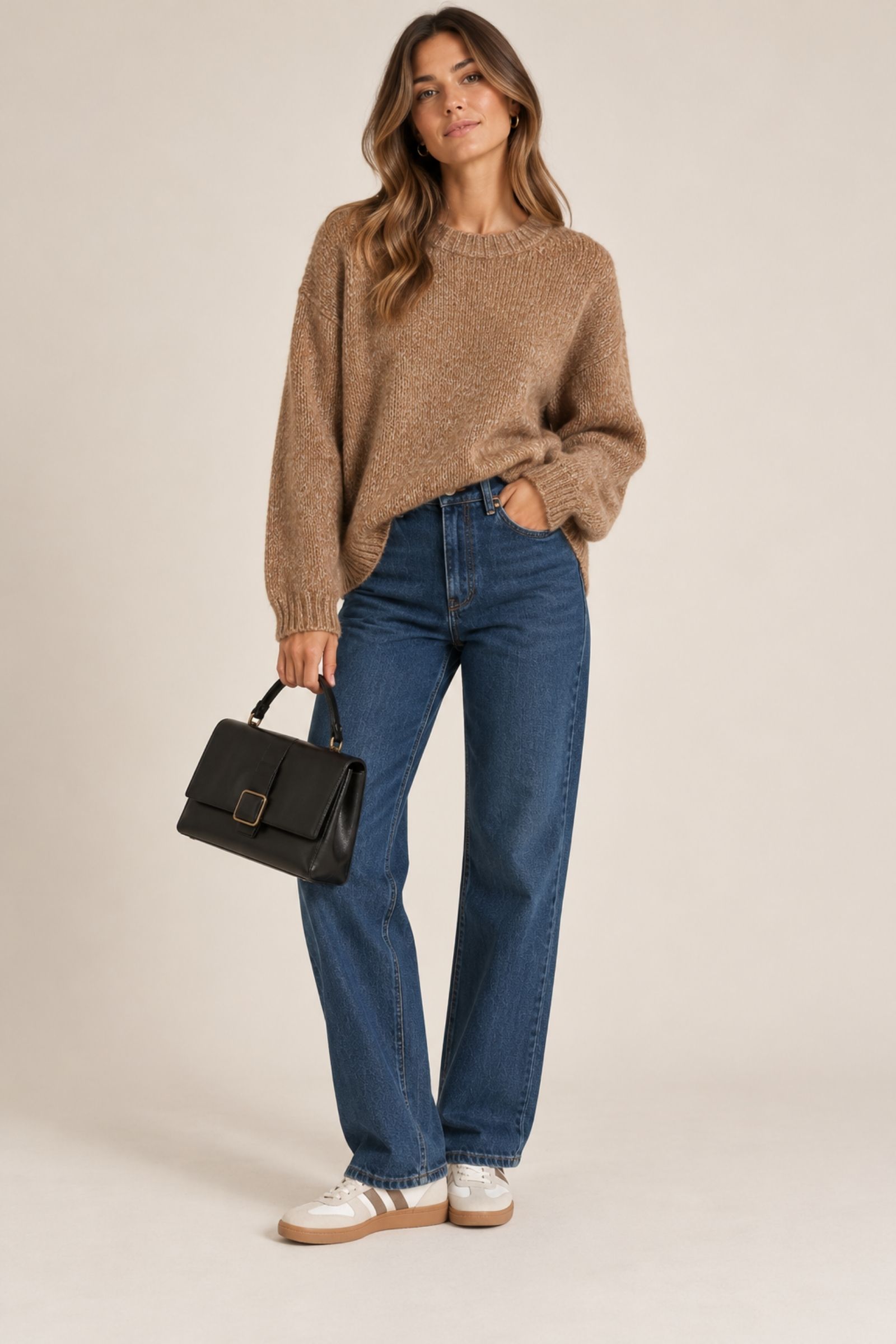 MAGLIONE GIROCOLLO CON MANICHE LUNGHE - immagine 2