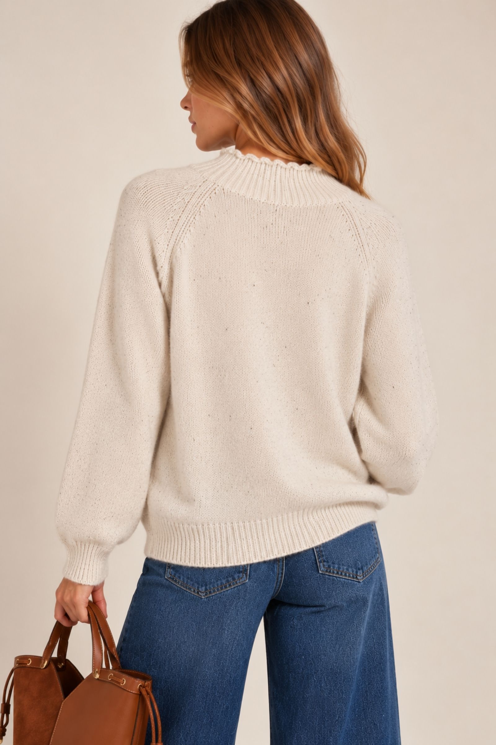 MAGLIONE GIROCOLLO CON DETTAGLI A COSTINE - Image 3