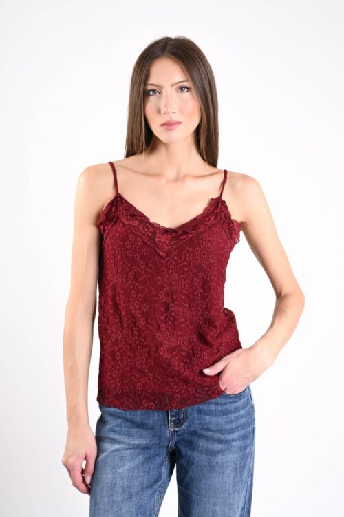 TOP IN PIZZO CON SPALLINE SOTTILI