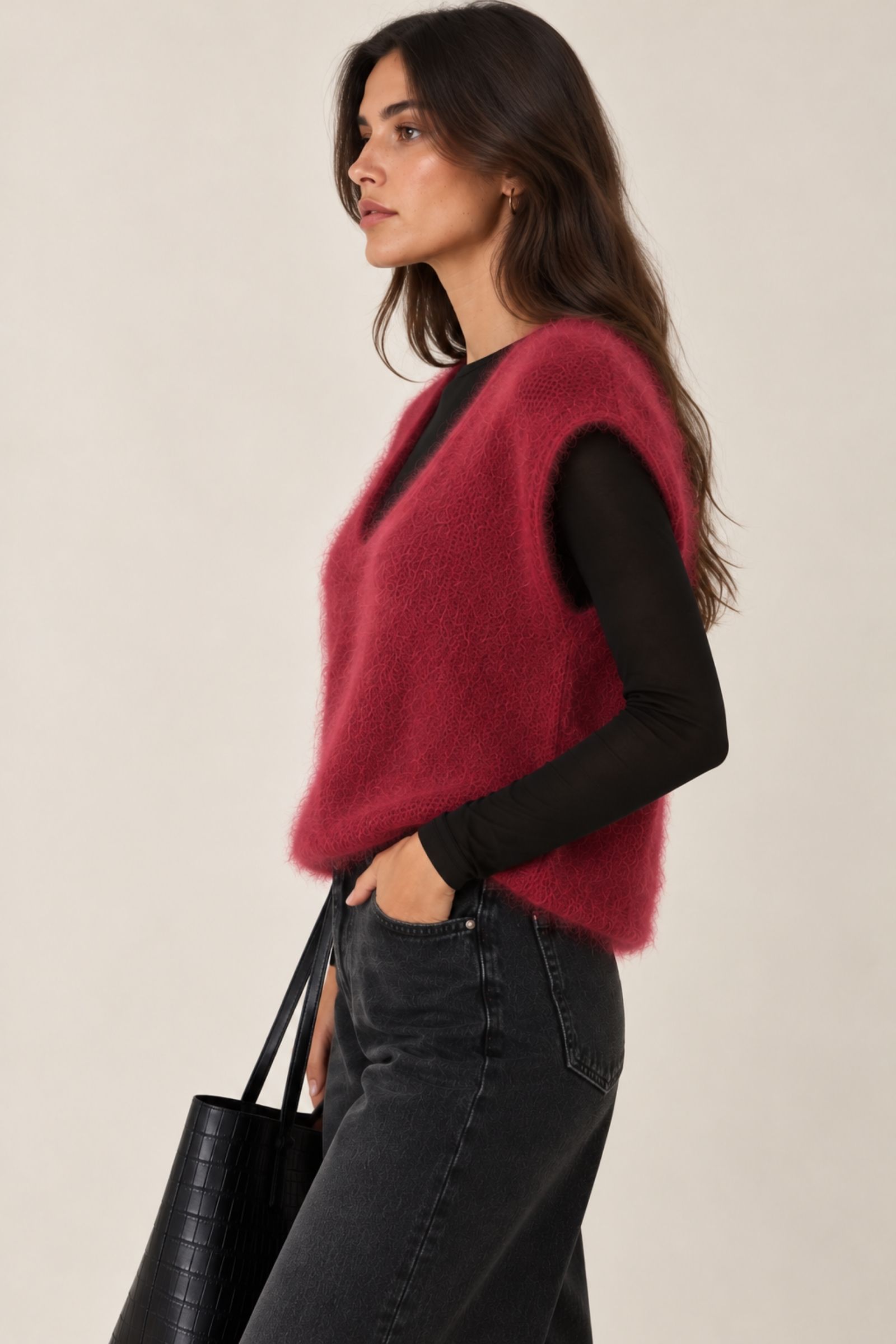 GILET EFFETTO SOFFICE CON SCOLLO A V - Image 4