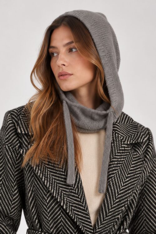 Alternative view of BALACLAVA IN MAGLIA A COSTINE CON LACCI