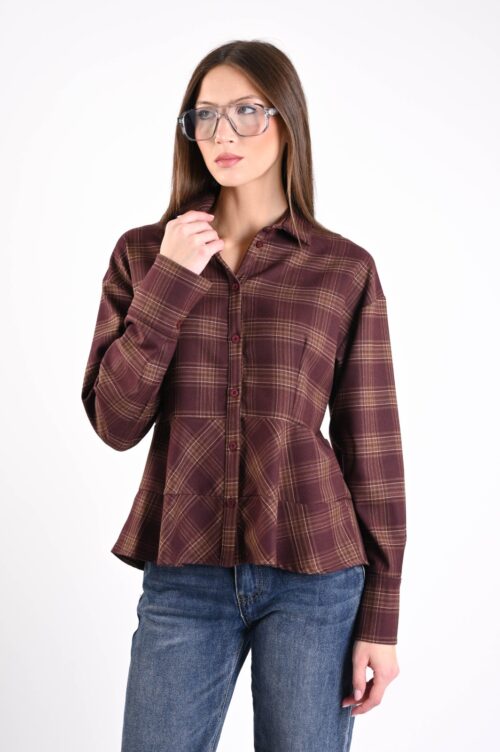 Alternative view of CAMICIA A QUADRI SVASATA CON MANICHE AMPIE