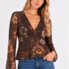 MAGLIA SEMITRASPARENTE CON SCOLLO INCROCIATO