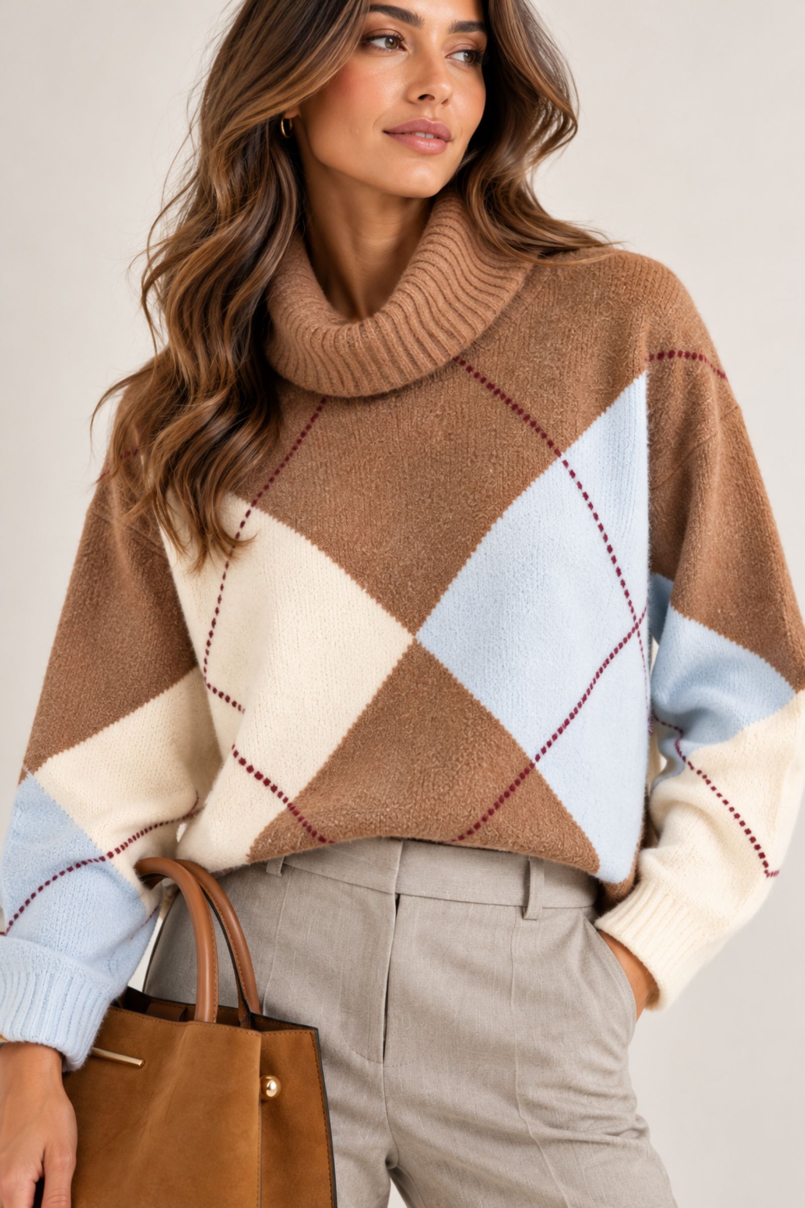 MAGLIONE OVERSIZE A ROMBI CON COLLO ALTO