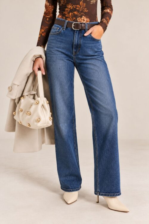 JEANS CON CINTURA
